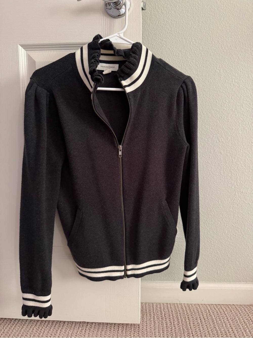 Women sweater jacket